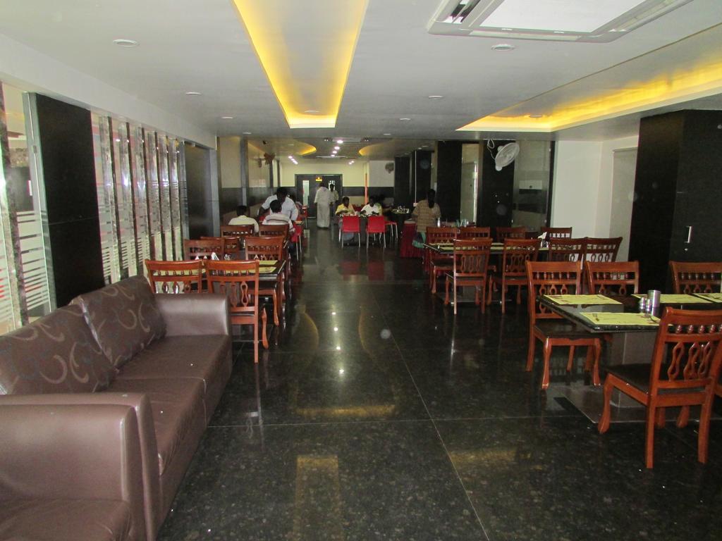 杉雨国际酒店 Nāmakkal 外观 照片