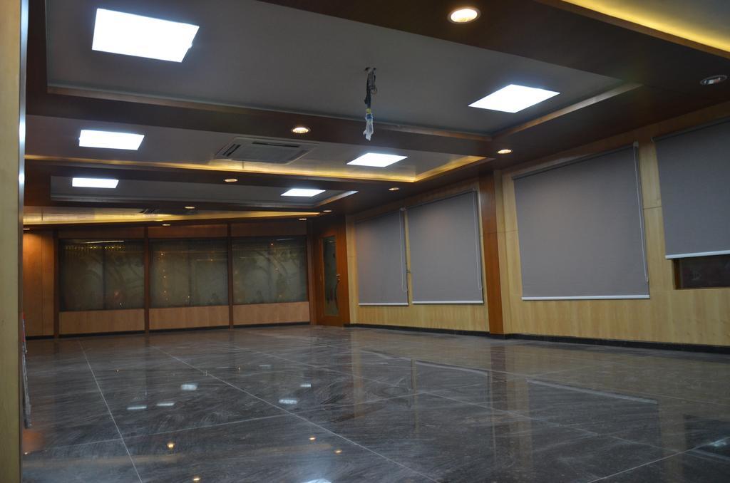 杉雨国际酒店 Nāmakkal 外观 照片